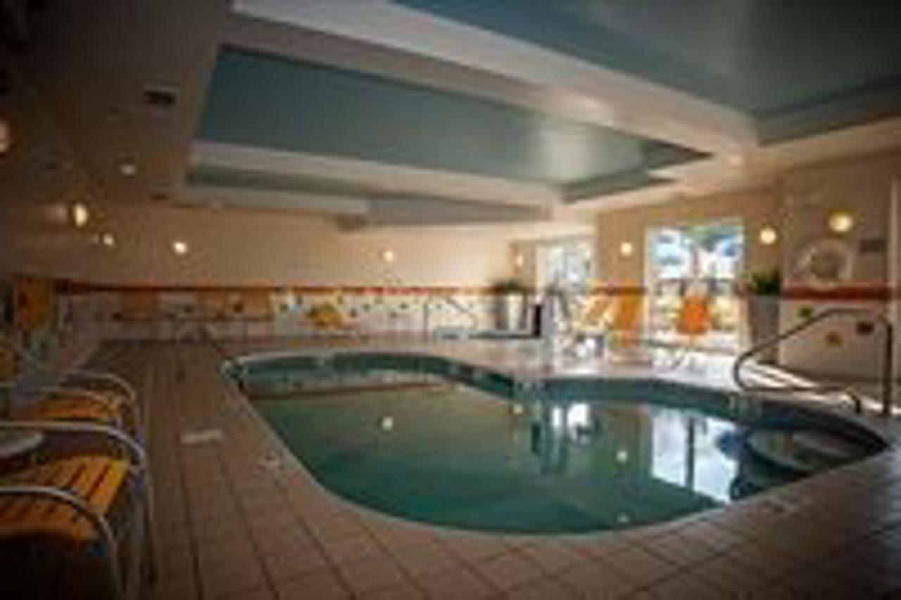 Comfort Inn & Suites Akron South מראה חיצוני תמונה