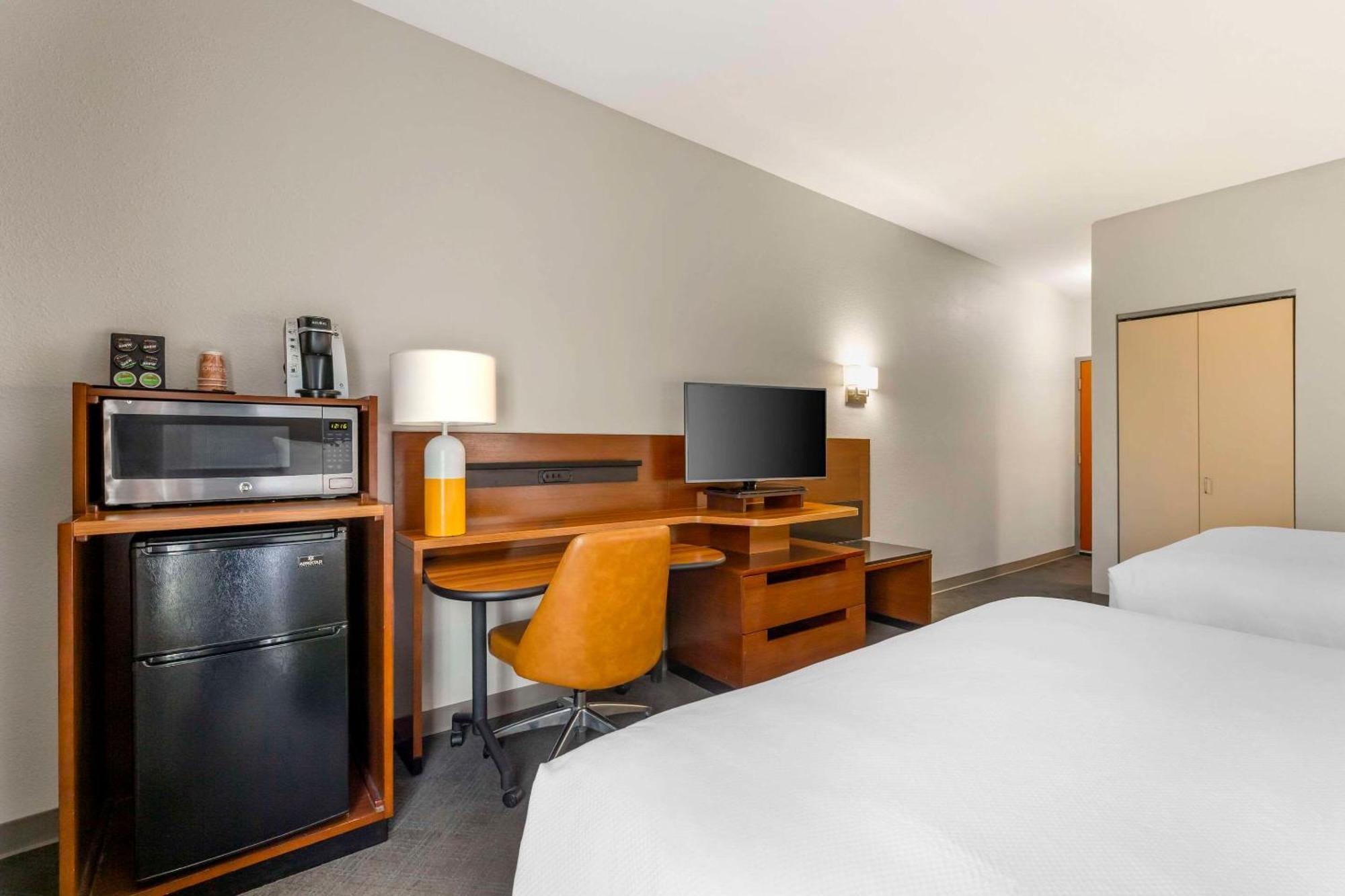 Comfort Inn & Suites Akron South מראה חיצוני תמונה