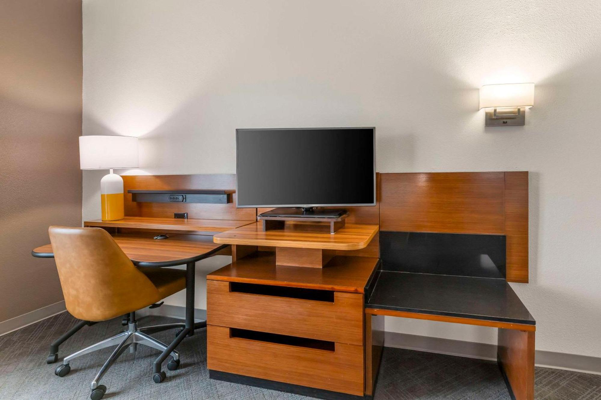 Comfort Inn & Suites Akron South מראה חיצוני תמונה