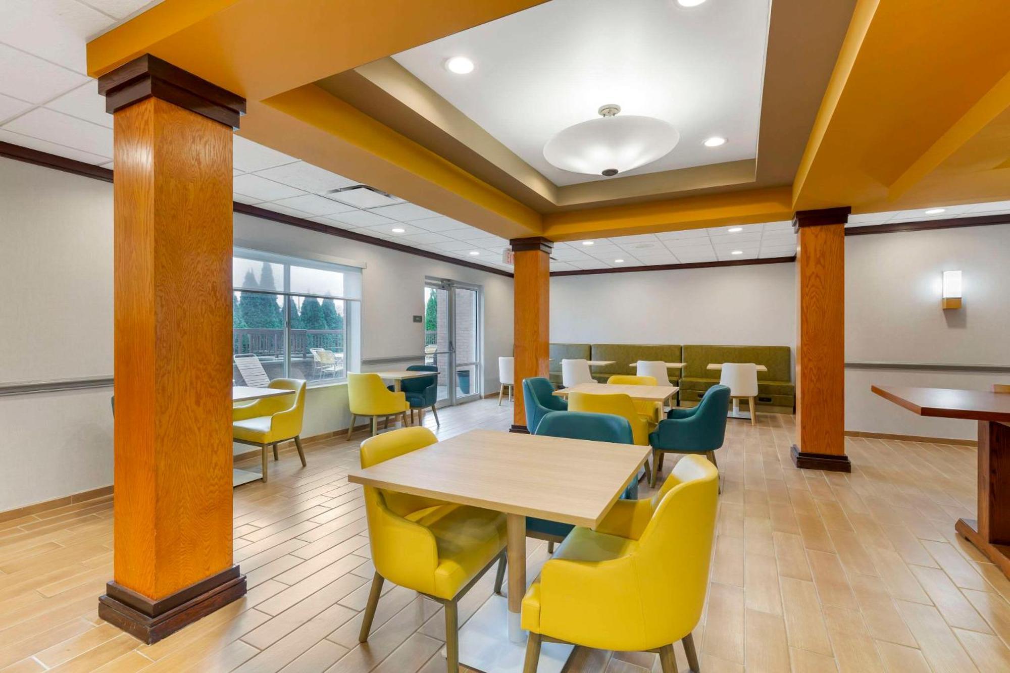 Comfort Inn & Suites Akron South מראה חיצוני תמונה