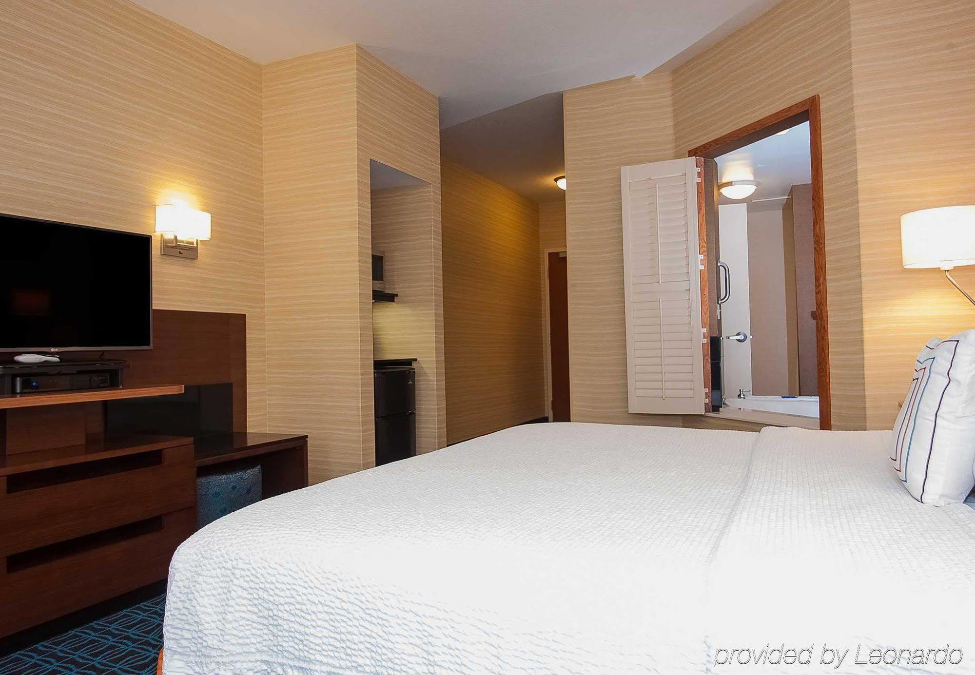 Comfort Inn & Suites Akron South מראה חיצוני תמונה